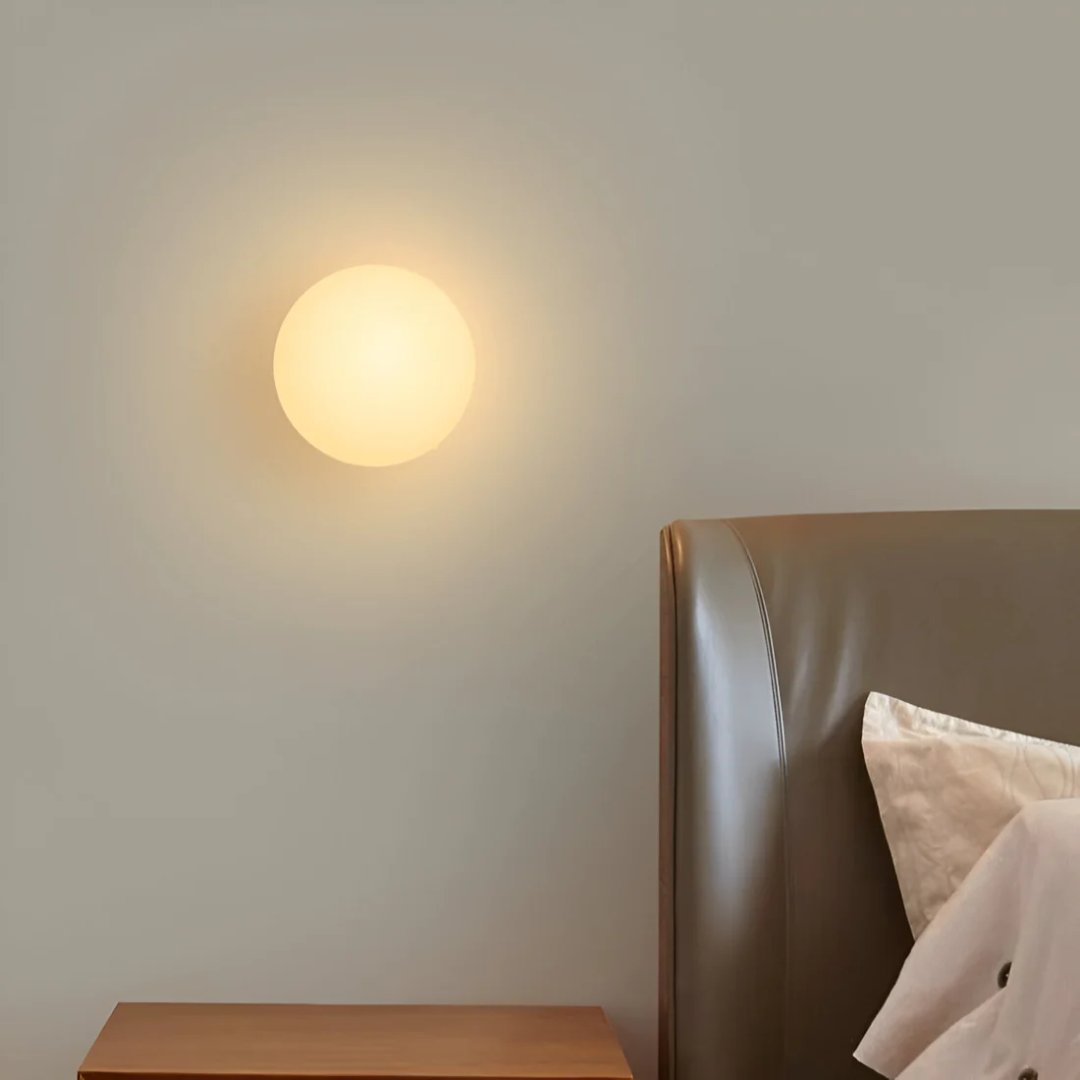 Pietas - Stylish Glass Wall Lamp