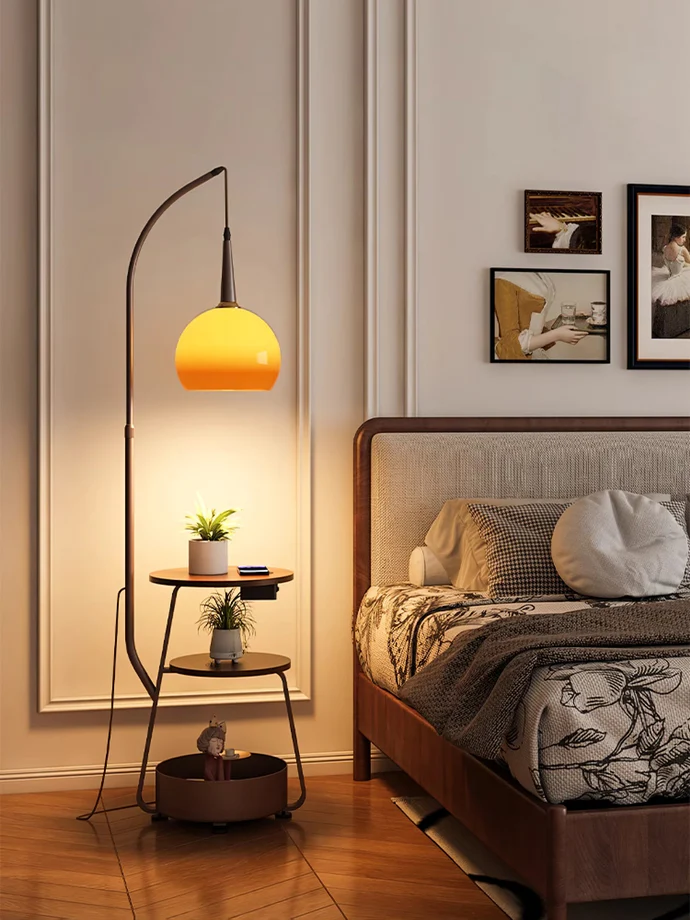 Miraia - Bauhaus Retro Floor Lamp